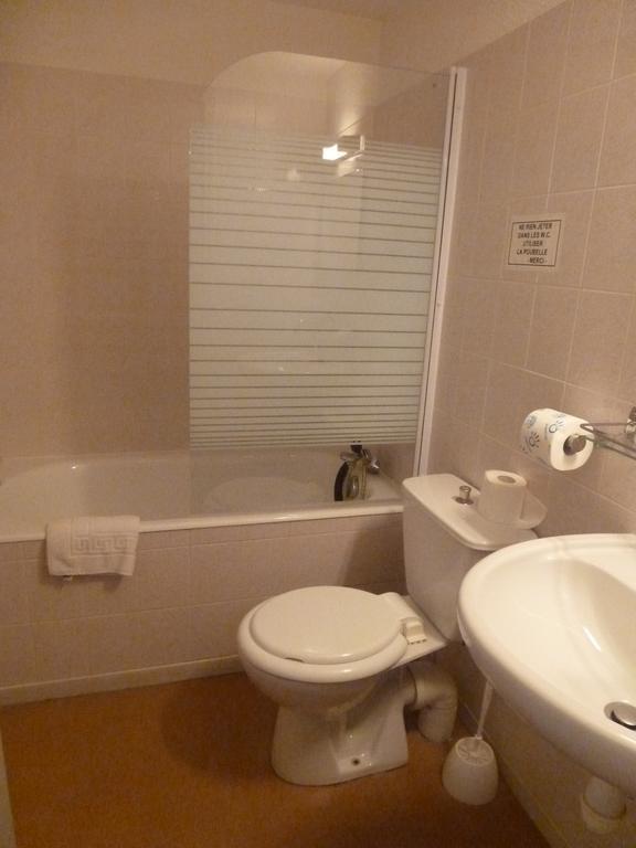 Hotel Le Beausejour Saint-Francois-Longchamp Bilik gambar